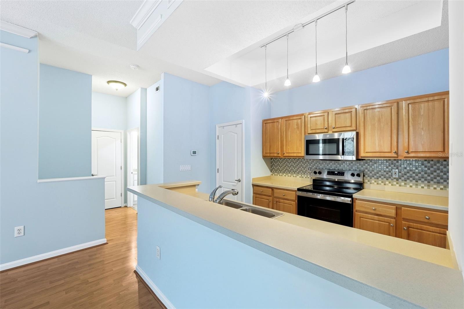 Image 24 of 31 For 12204 Wild Iris Way 110