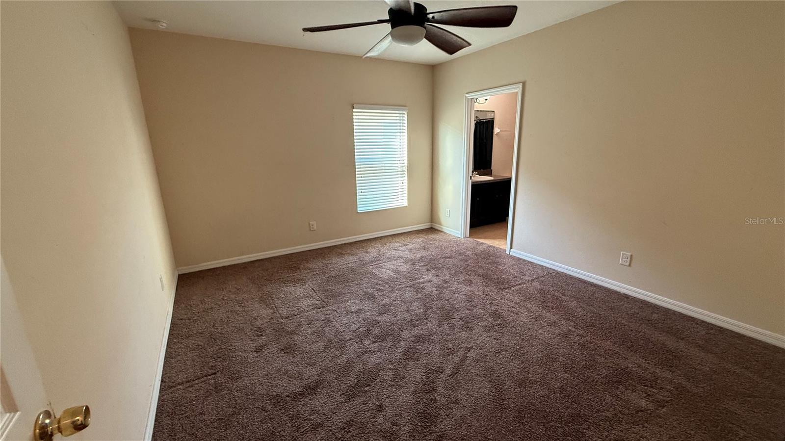 Image 19 of 29 For 4907 Rockvale Drive