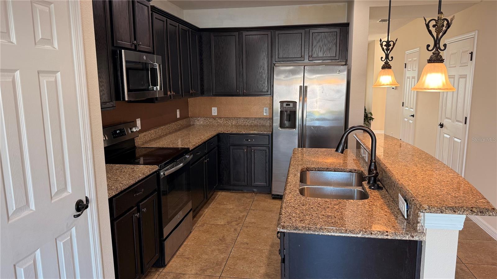Image 6 of 29 For 4907 Rockvale Drive