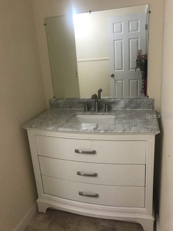 Image 5 of 6 For 1903 Damon Avenue