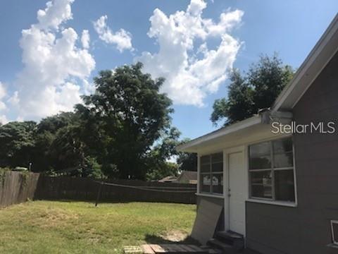 Image 6 of 6 For 1903 Damon Avenue