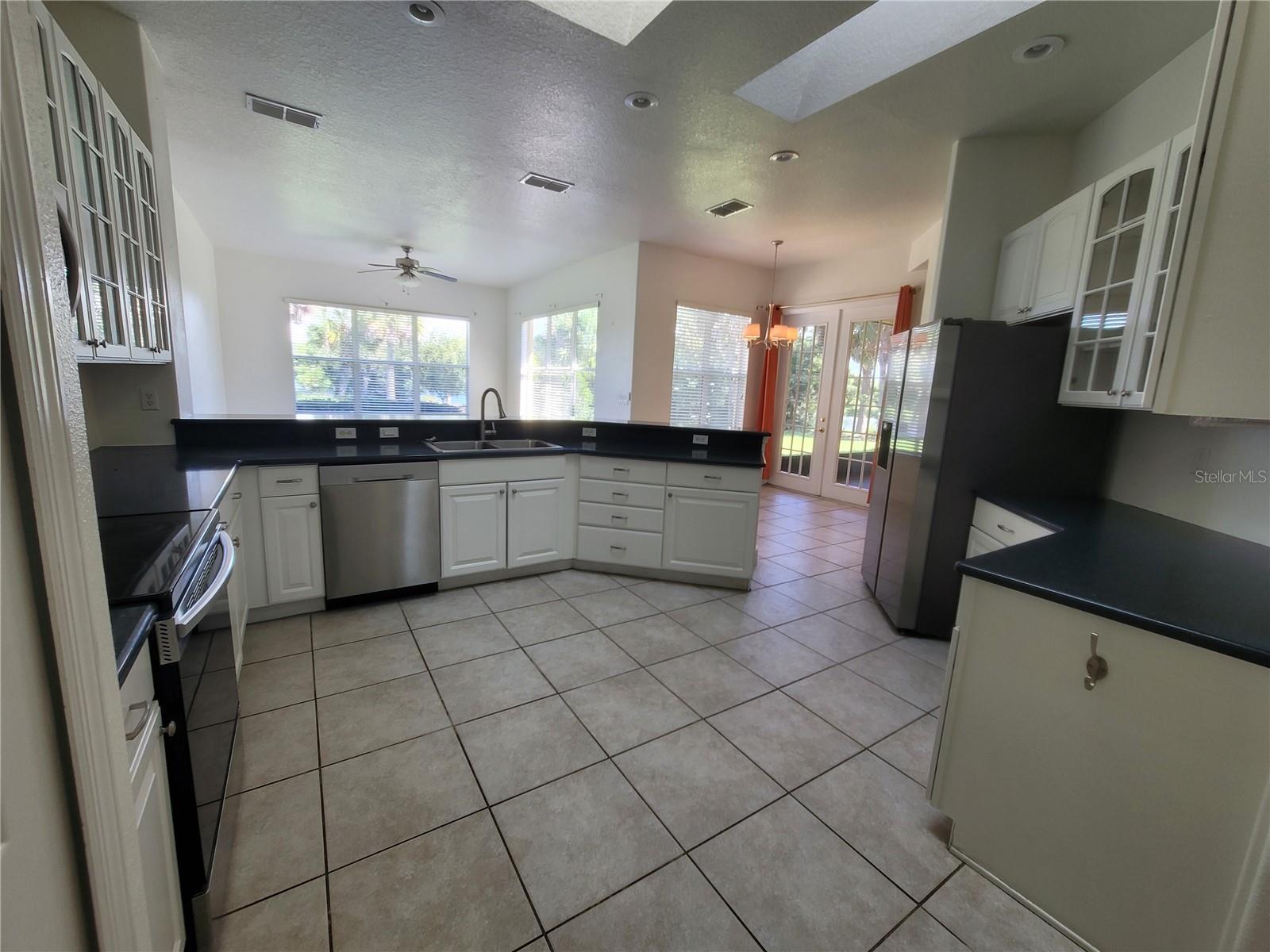 Image 13 of 37 For 113 Torino Lane