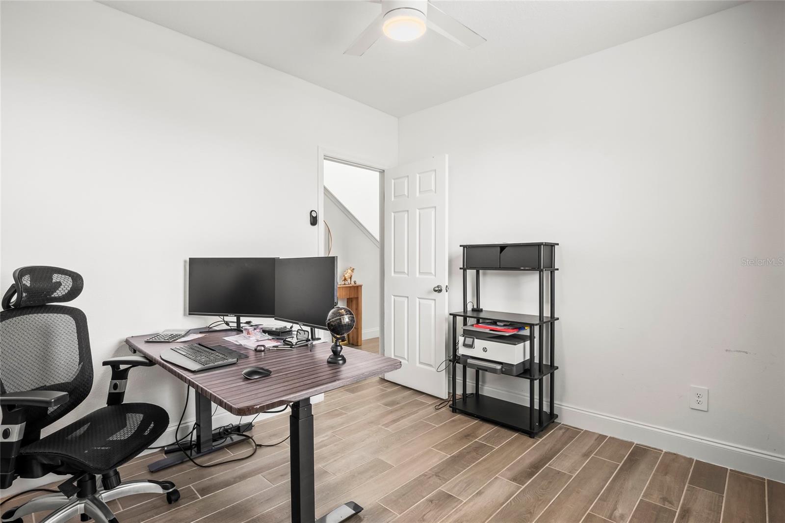 Image 27 of 41 For 2943 Sunstar Drive