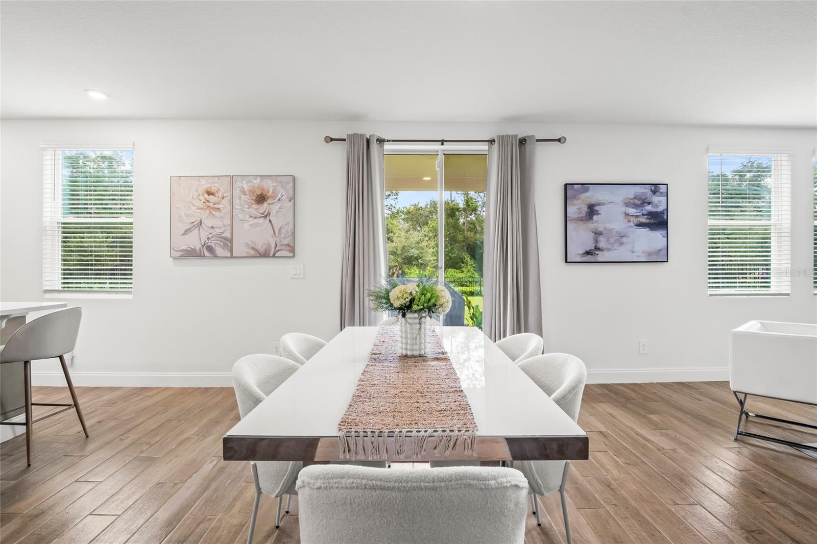 Image 4 of 41 For 2943 Sunstar Drive