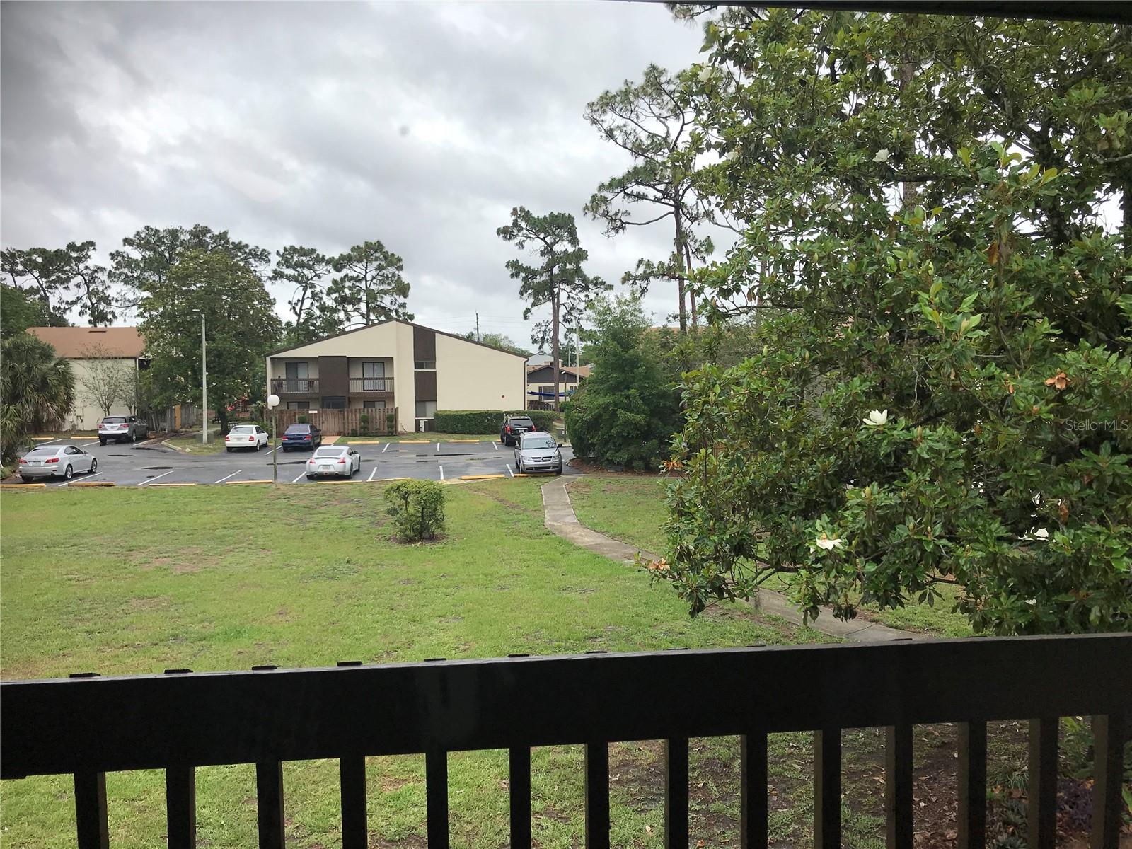 Image 12 of 14 For 2649 Surrey Court