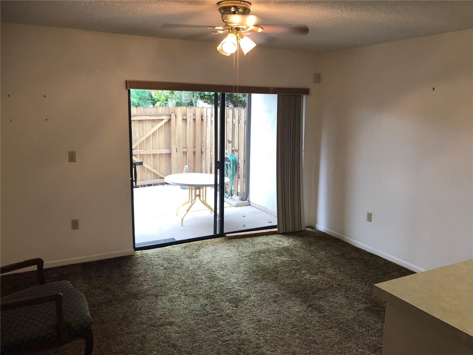 Image 3 of 14 For 2649 Surrey Court