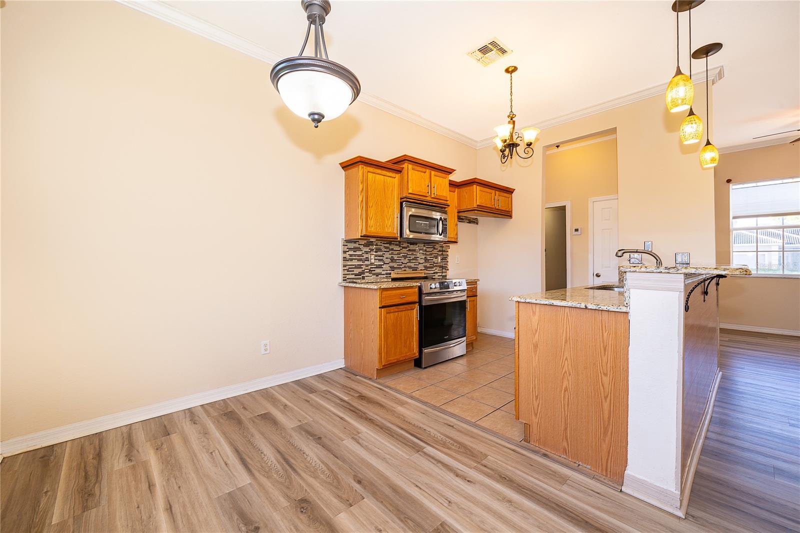 Image 12 of 28 For 448 Bay Leaf Drive