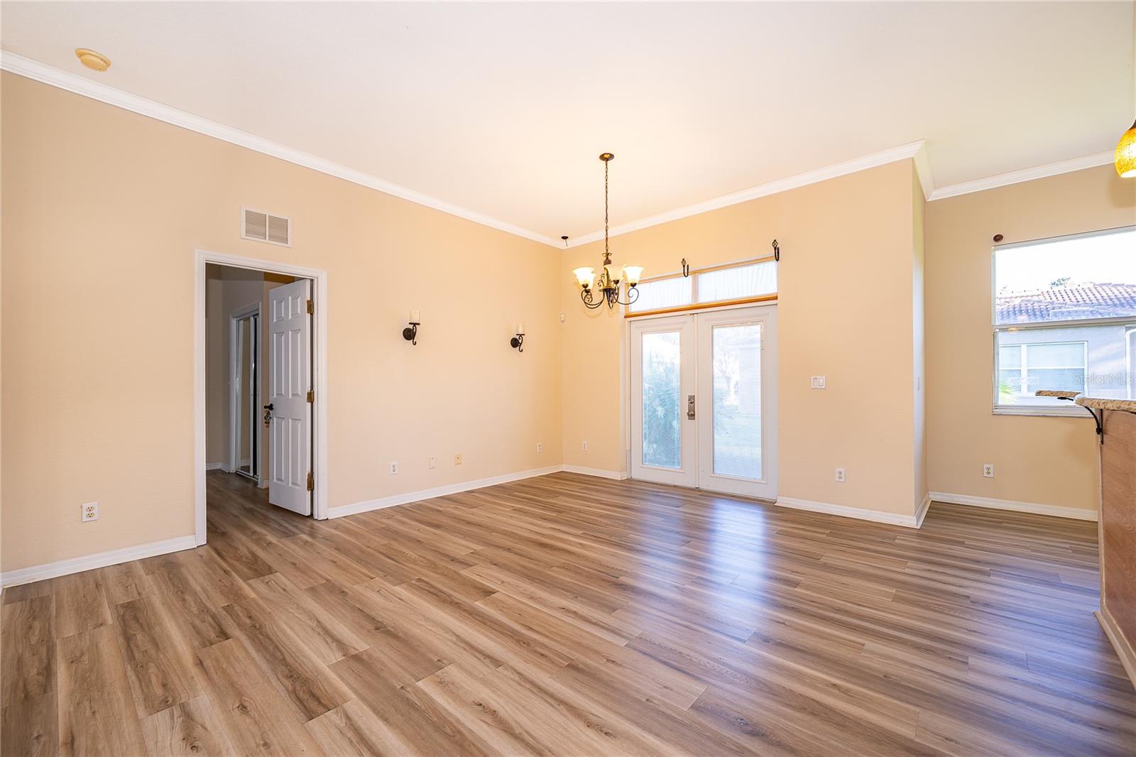 Image 16 of 28 For 448 Bay Leaf Drive