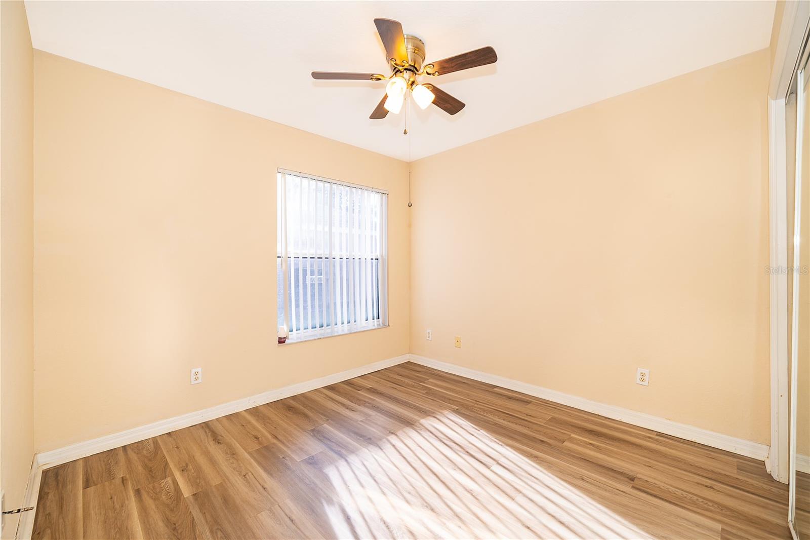 Image 21 of 28 For 448 Bay Leaf Drive