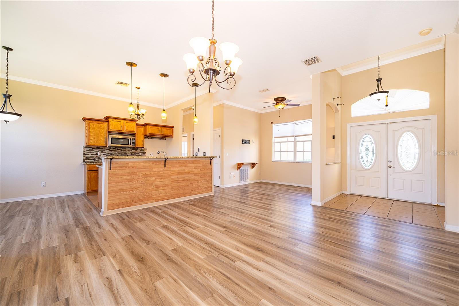 Image 8 of 28 For 448 Bay Leaf Drive