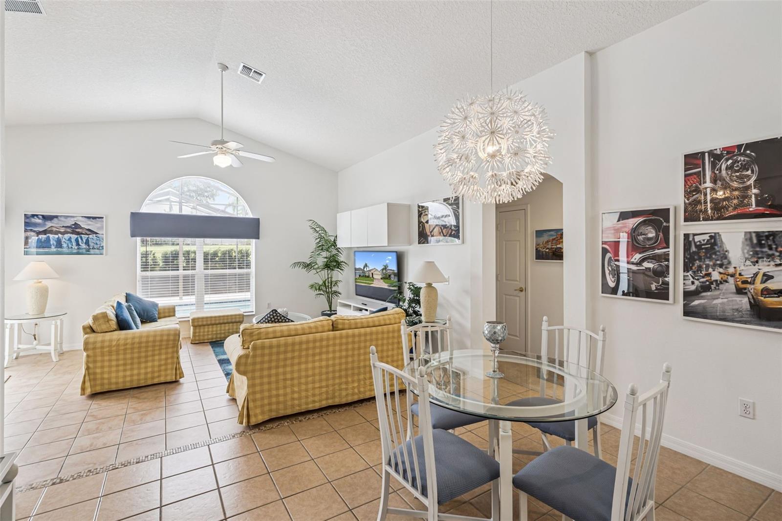 Image 10 of 50 For 148 Moorgate Drive