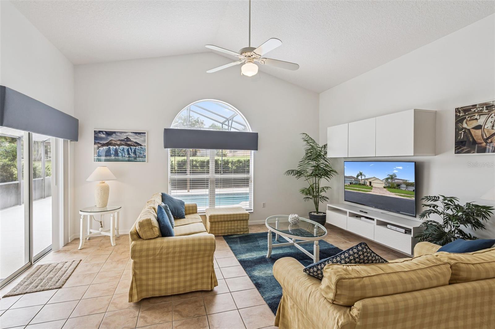 Image 11 of 50 For 148 Moorgate Drive