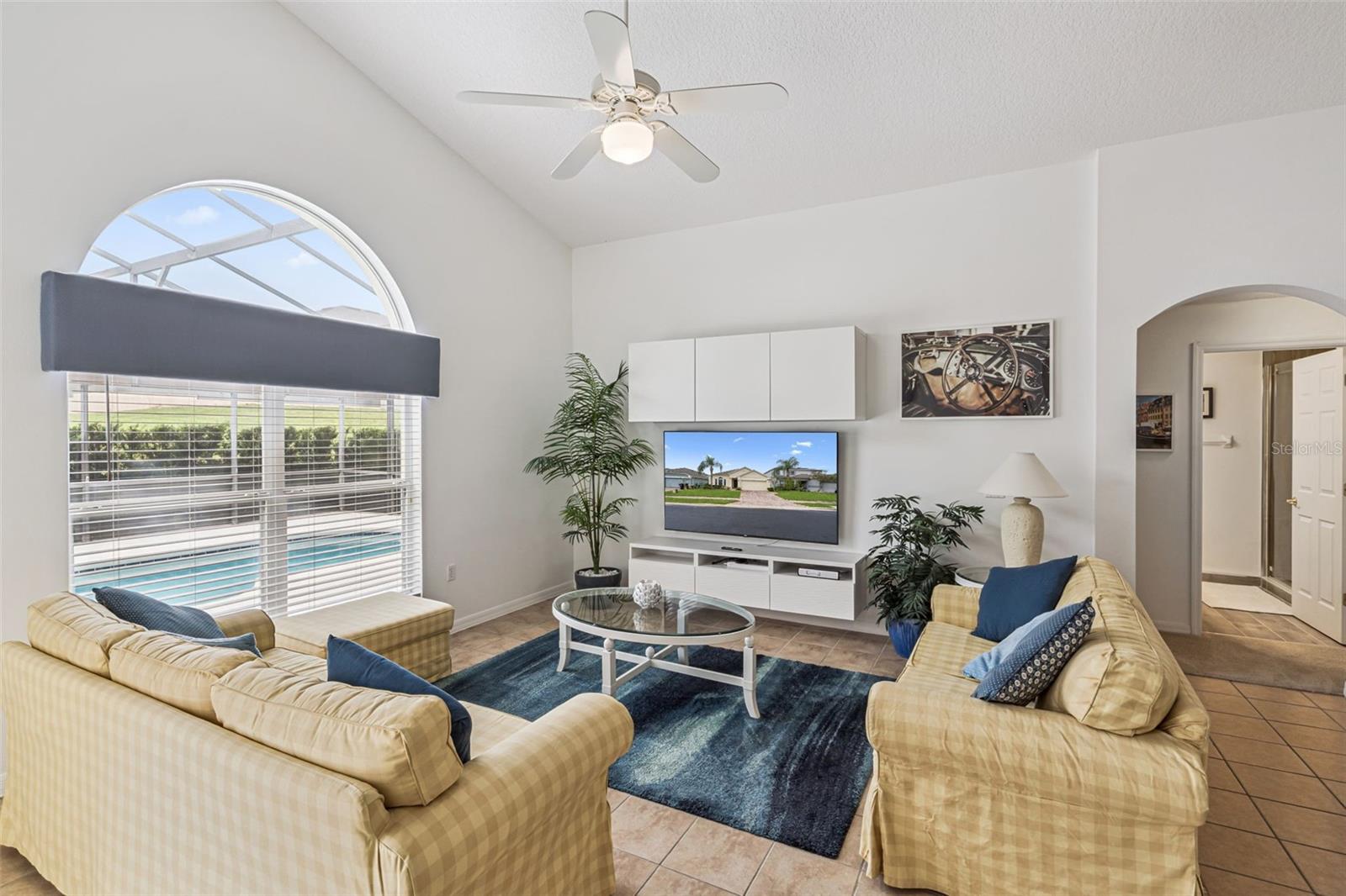 Image 12 of 50 For 148 Moorgate Drive