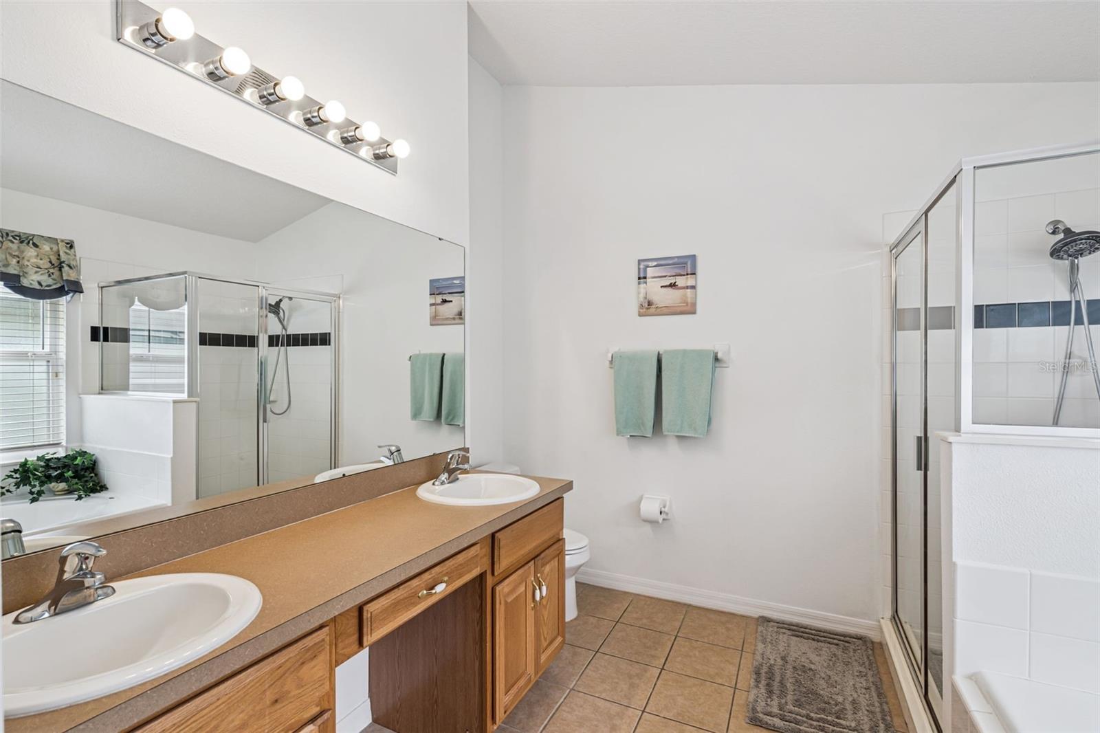 Image 18 of 50 For 148 Moorgate Drive