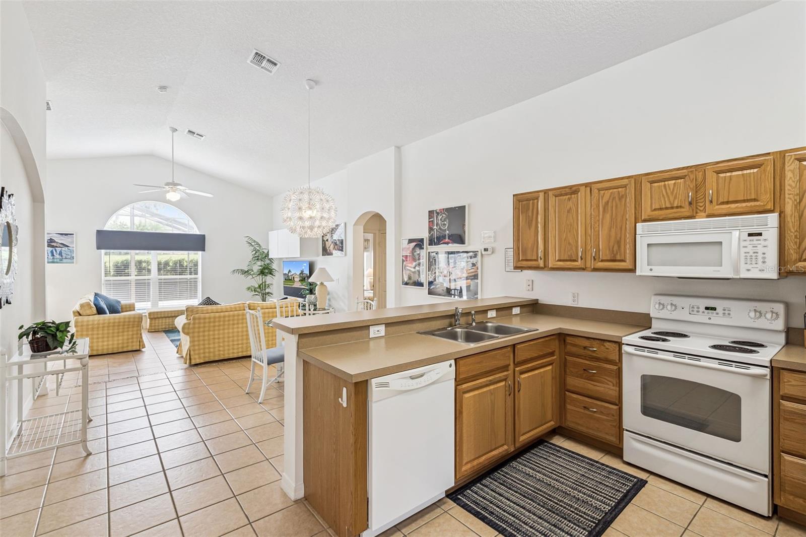 Image 6 of 50 For 148 Moorgate Drive