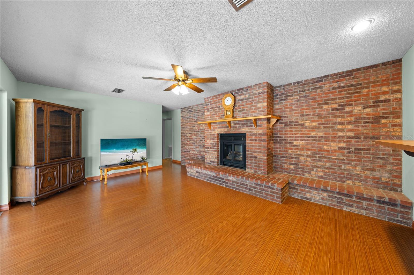 Image 10 of 49 For 4130 Citrus St.
