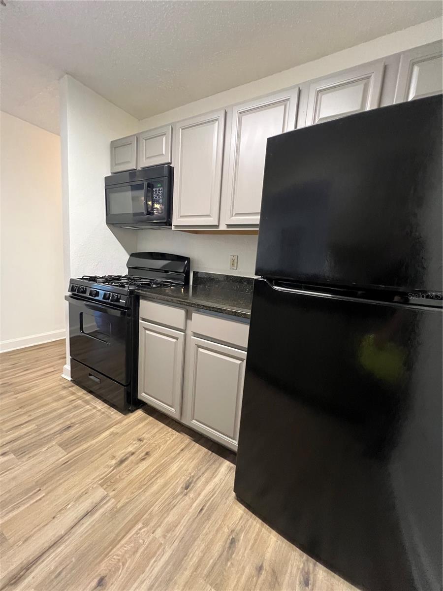 Image 11 of 26 For 2007 Dixie Belle Drive 2007a