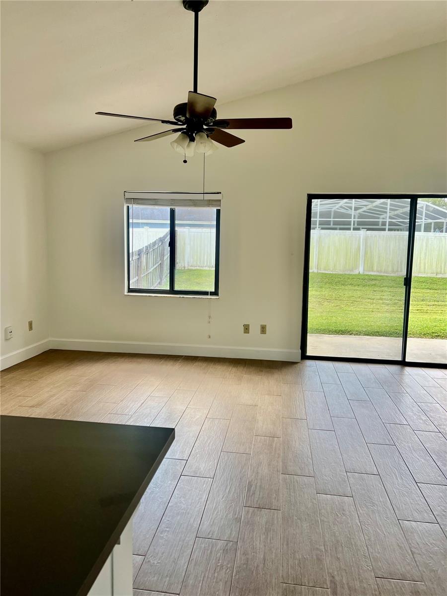 Image 5 of 24 For 1040 Manigan Avenue