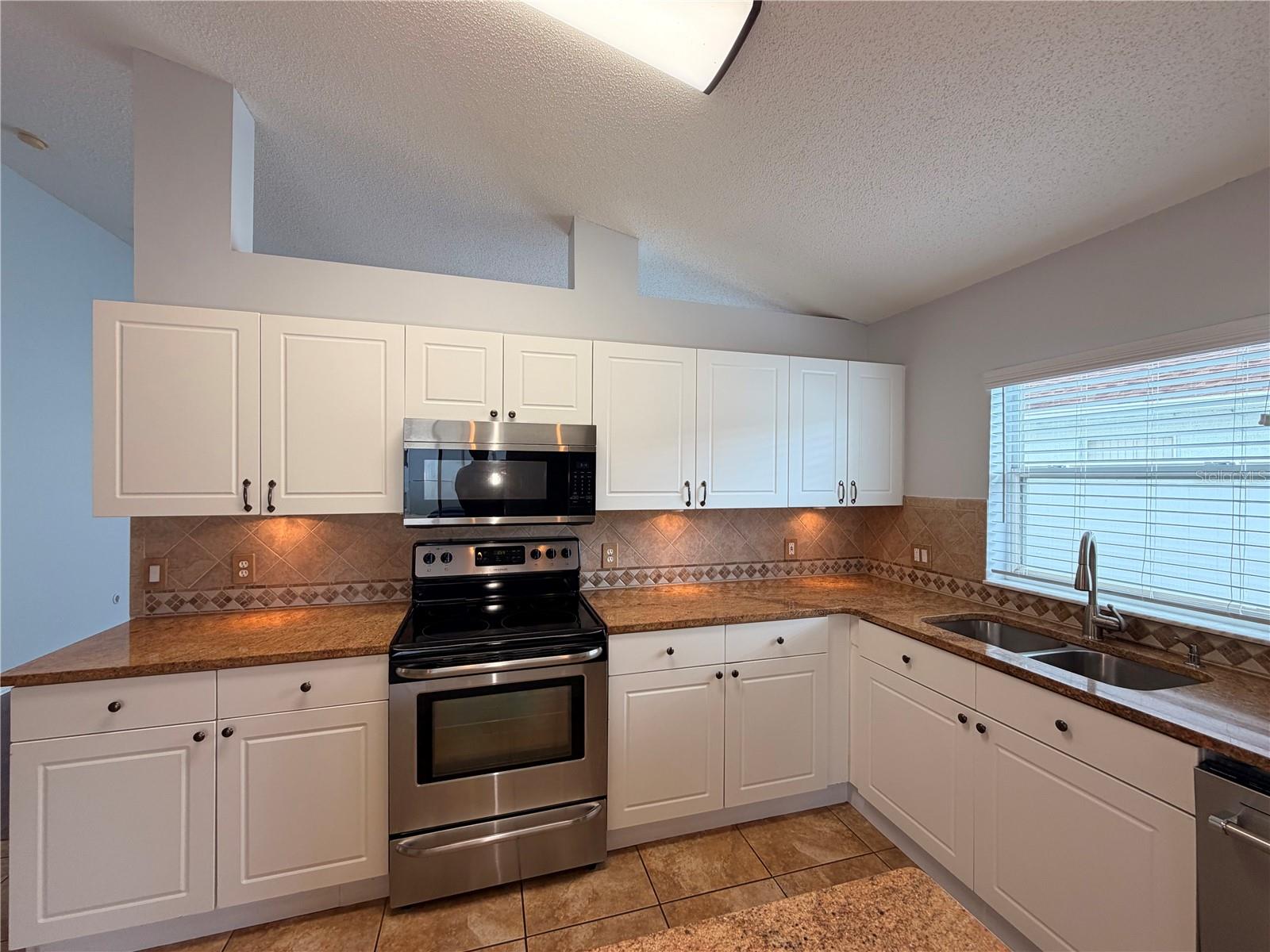 Image 14 of 38 For 2304 Lily Pad Lane