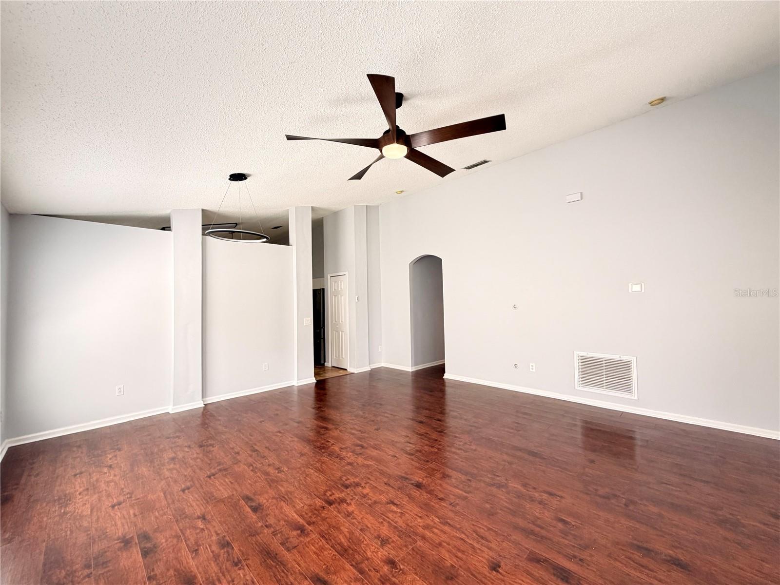 Image 20 of 38 For 2304 Lily Pad Lane