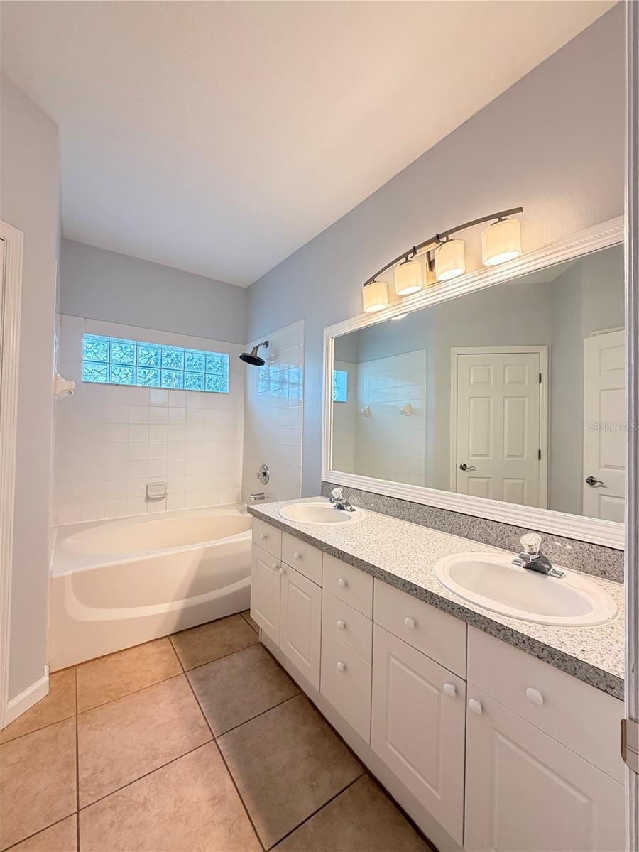 Image 32 of 38 For 2304 Lily Pad Lane