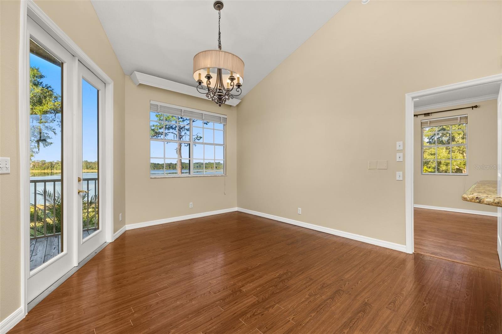 Image 24 of 96 For 41515 Silver Drive