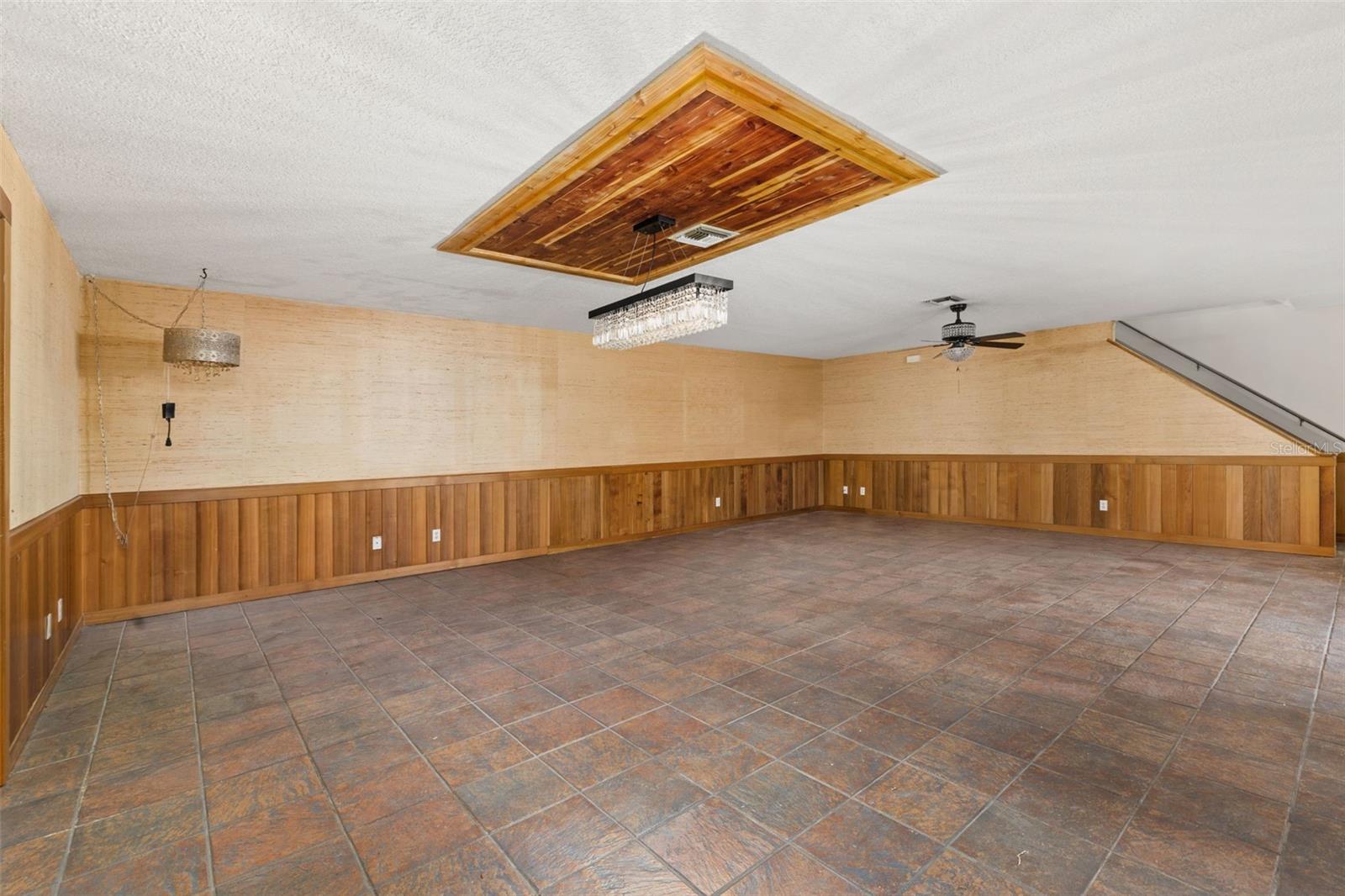 Image 44 of 96 For 41515 Silver Drive