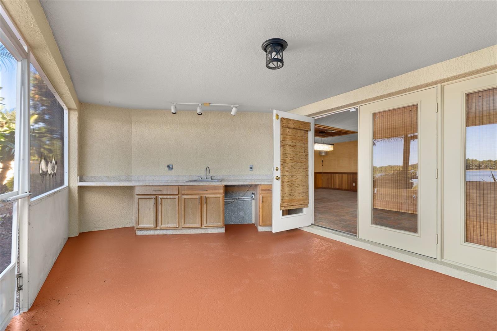 Image 51 of 96 For 41515 Silver Drive