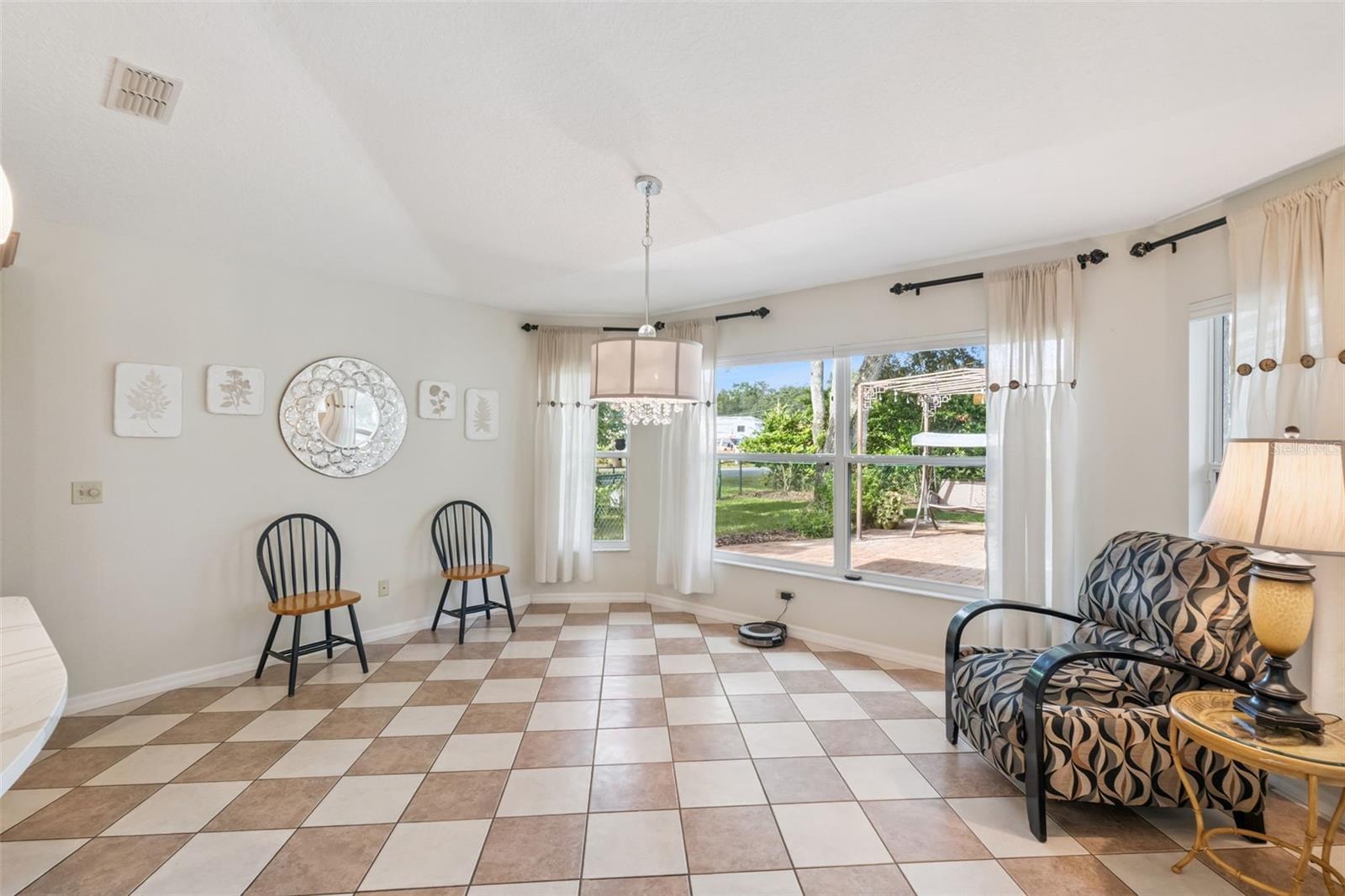 Image 10 of 61 For 1150 Eden Drive