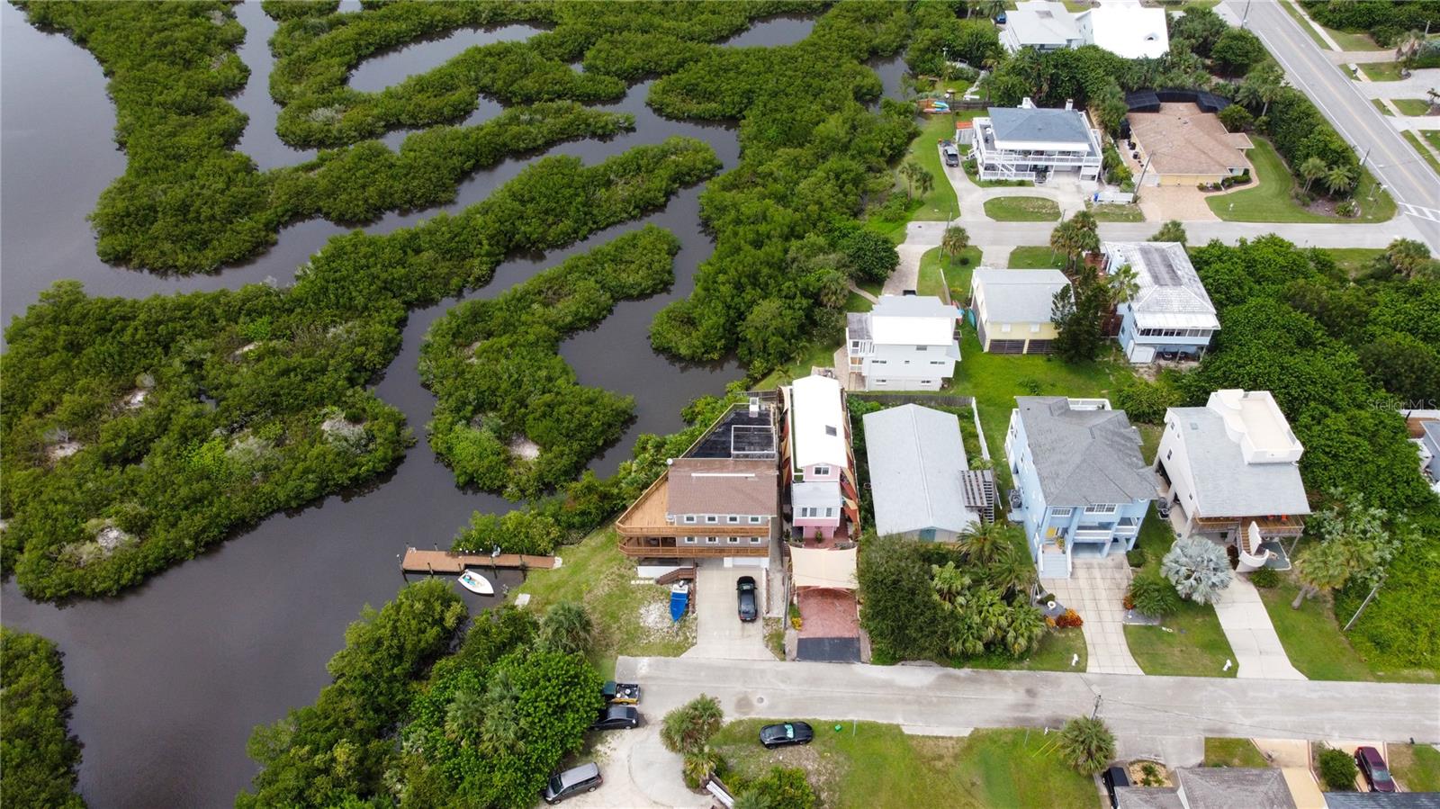 Image 14 of 72 For 881 Catfish Avenue