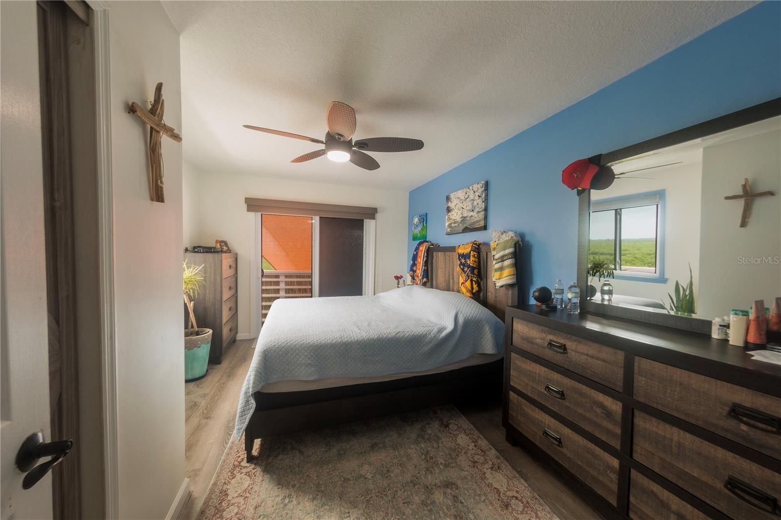 Image 23 of 72 For 881 Catfish Avenue