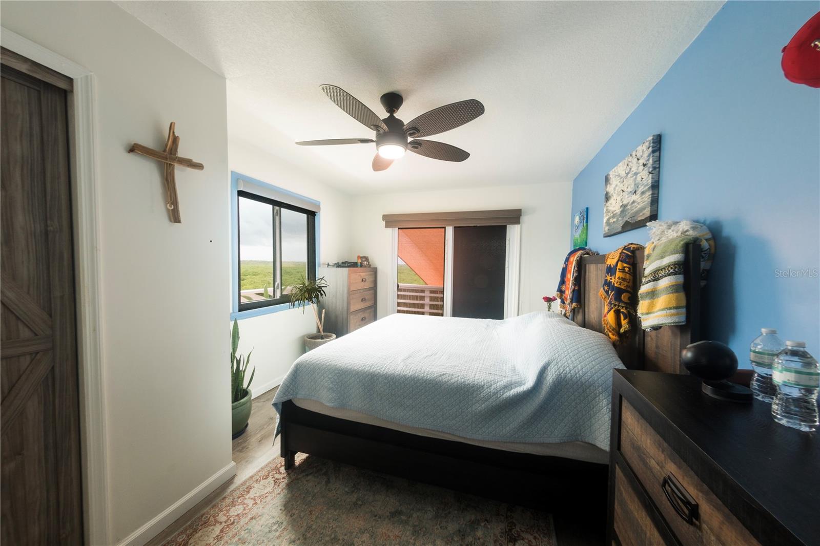 Image 26 of 72 For 881 Catfish Avenue