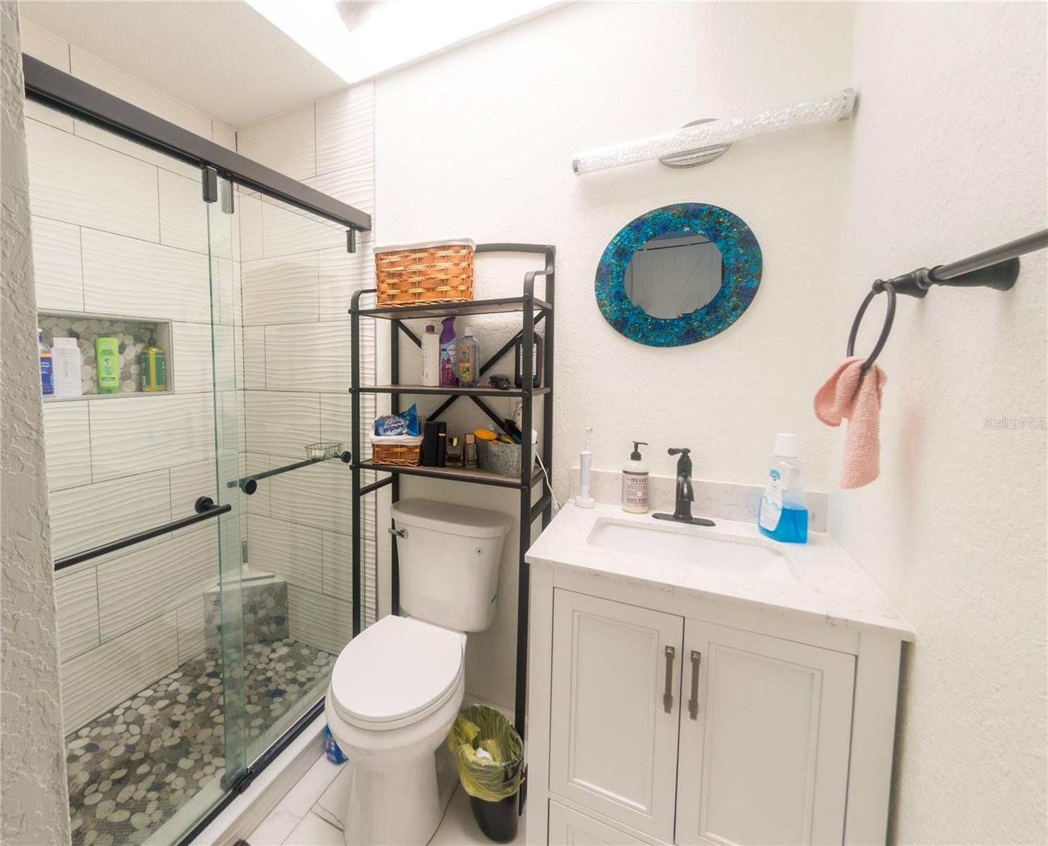 Image 28 of 72 For 881 Catfish Avenue