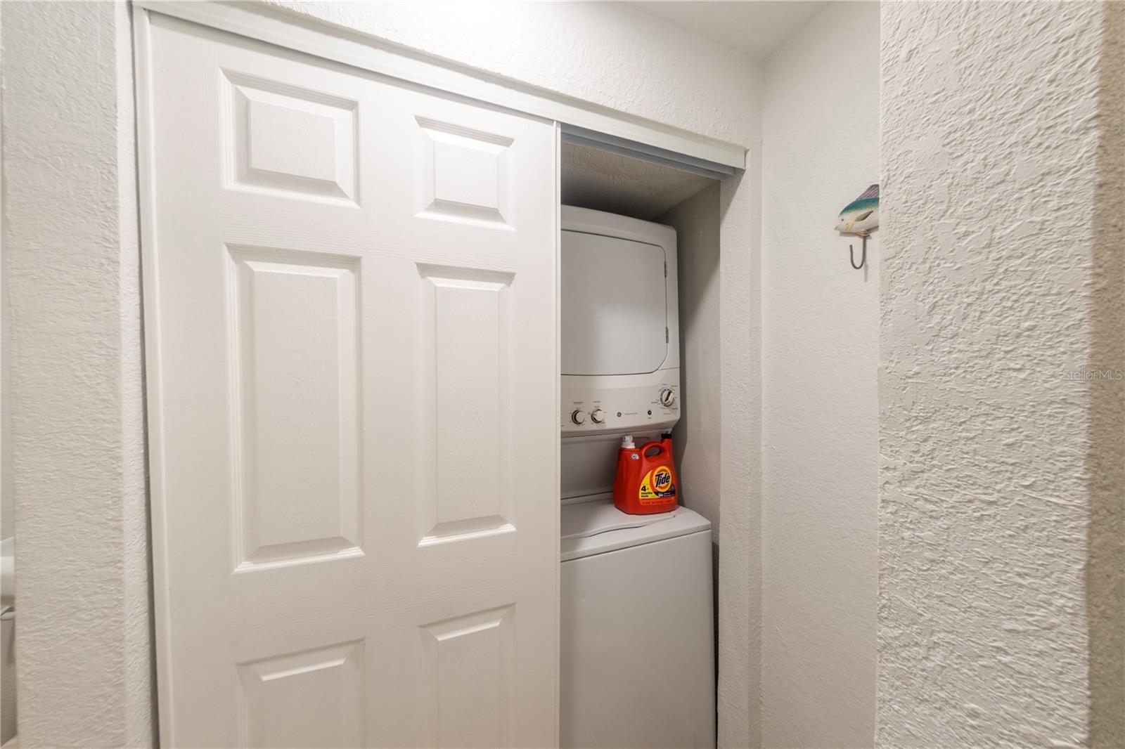 Image 31 of 72 For 881 Catfish Avenue