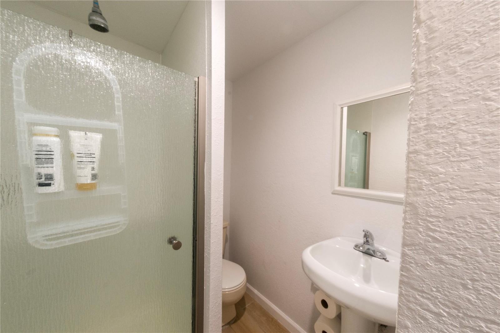 Image 39 of 72 For 881 Catfish Avenue