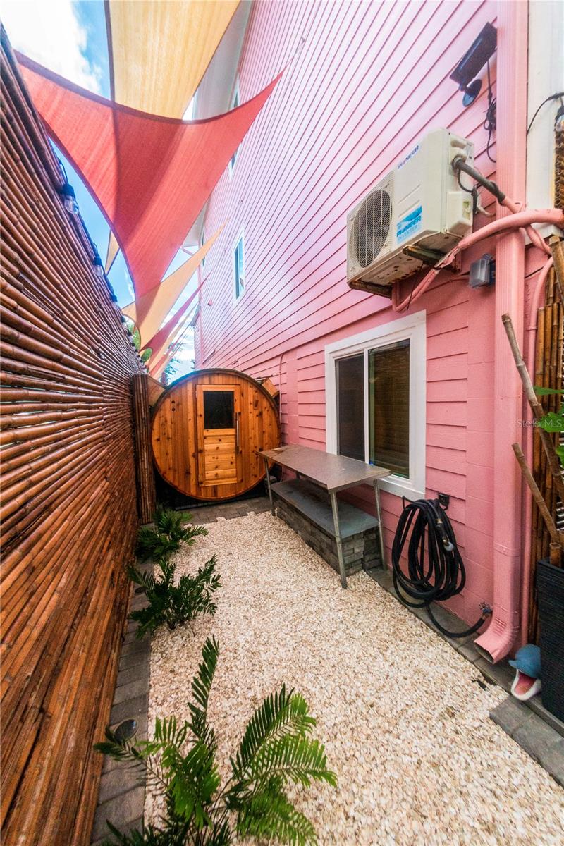 Image 53 of 72 For 881 Catfish Avenue