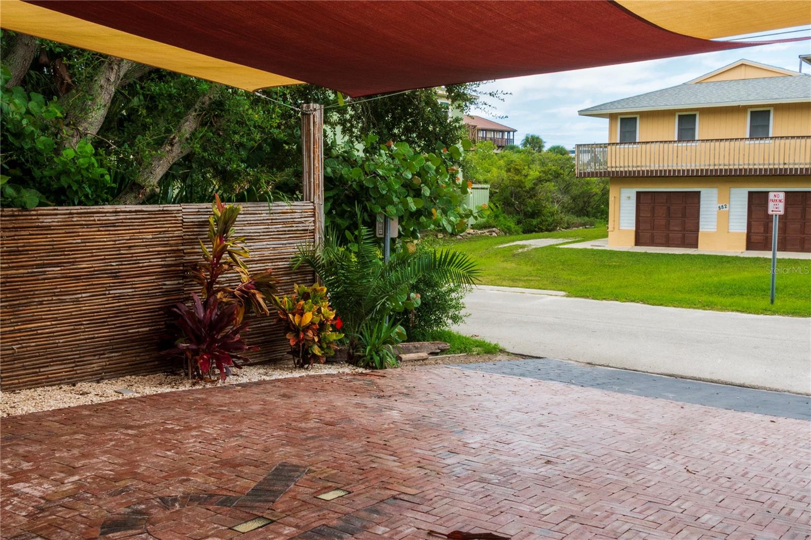 Image 9 of 72 For 881 Catfish Avenue