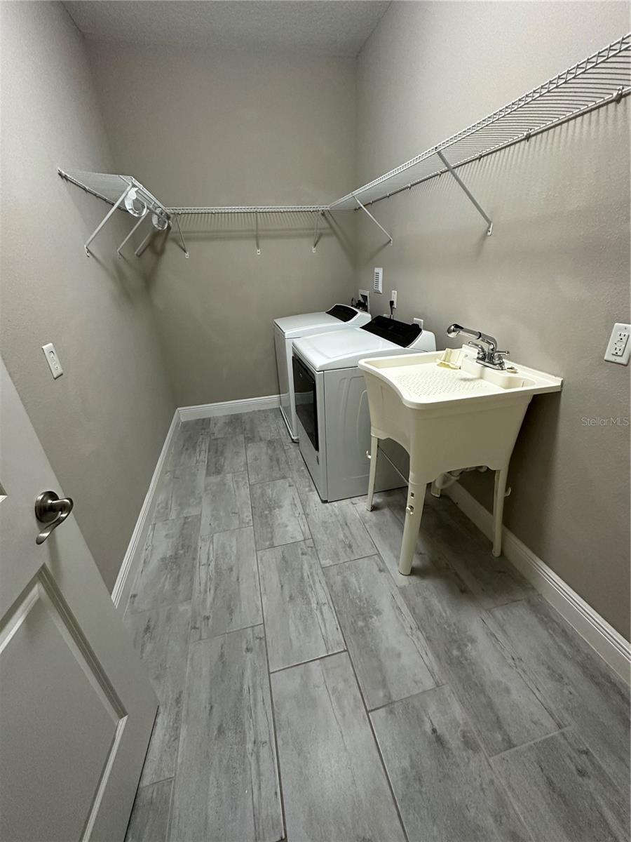 Image 14 of 22 For 8712 Crescendo Avenue