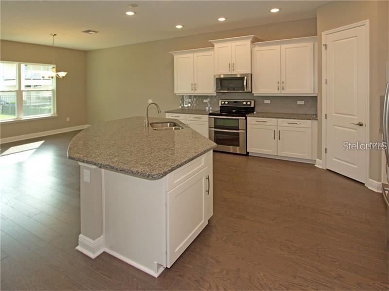 Image 5 of 11 For 8712 Crescendo Avenue