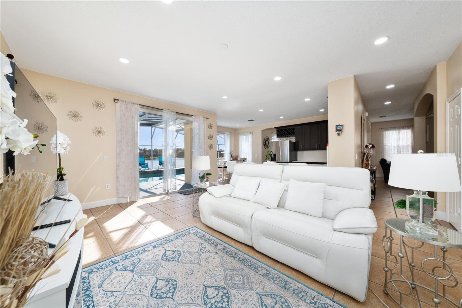 Image 16 of 46 For 1709 Bridgeview Circle