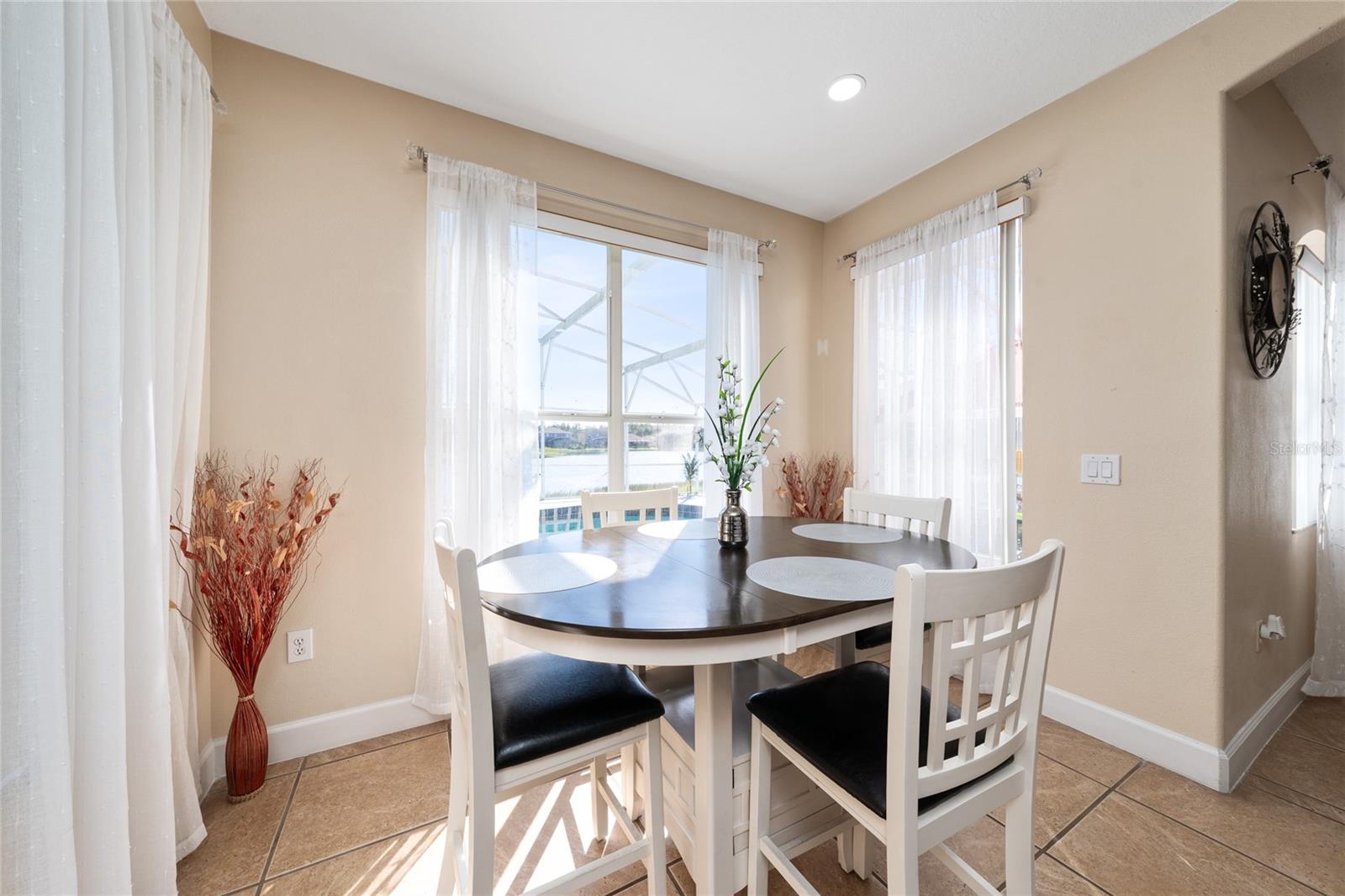 Image 18 of 46 For 1709 Bridgeview Circle