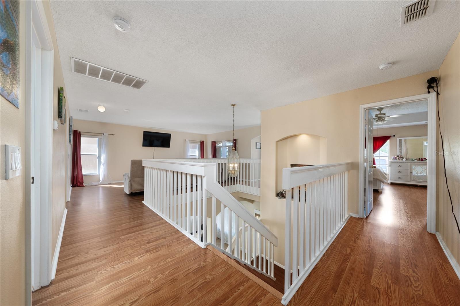 Image 23 of 46 For 1709 Bridgeview Circle