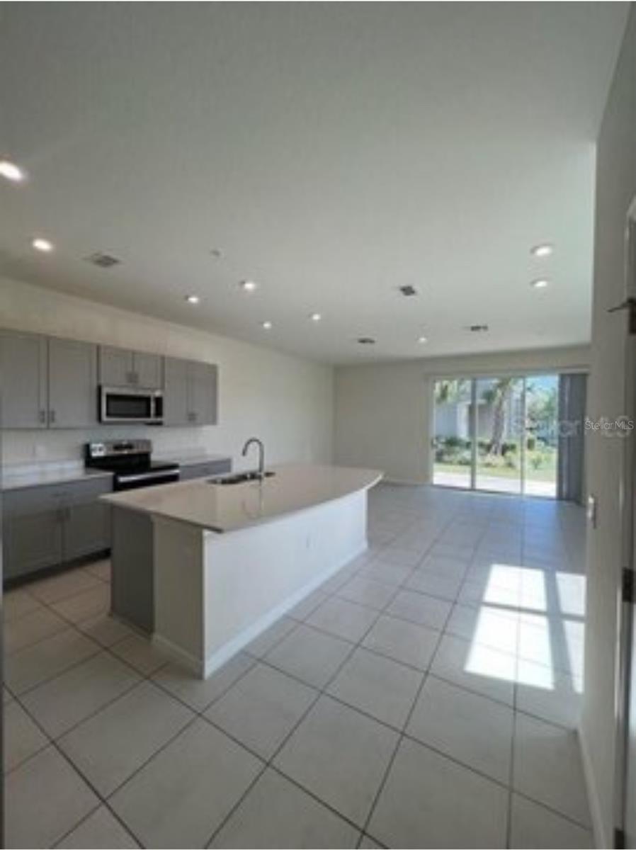 Image 6 of 22 For 10559 Salt Grove Street