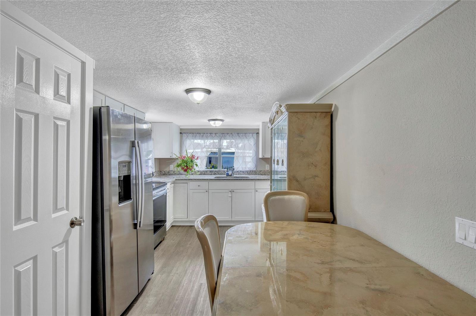 Image 7 of 35 For 902 Columbia Avenue