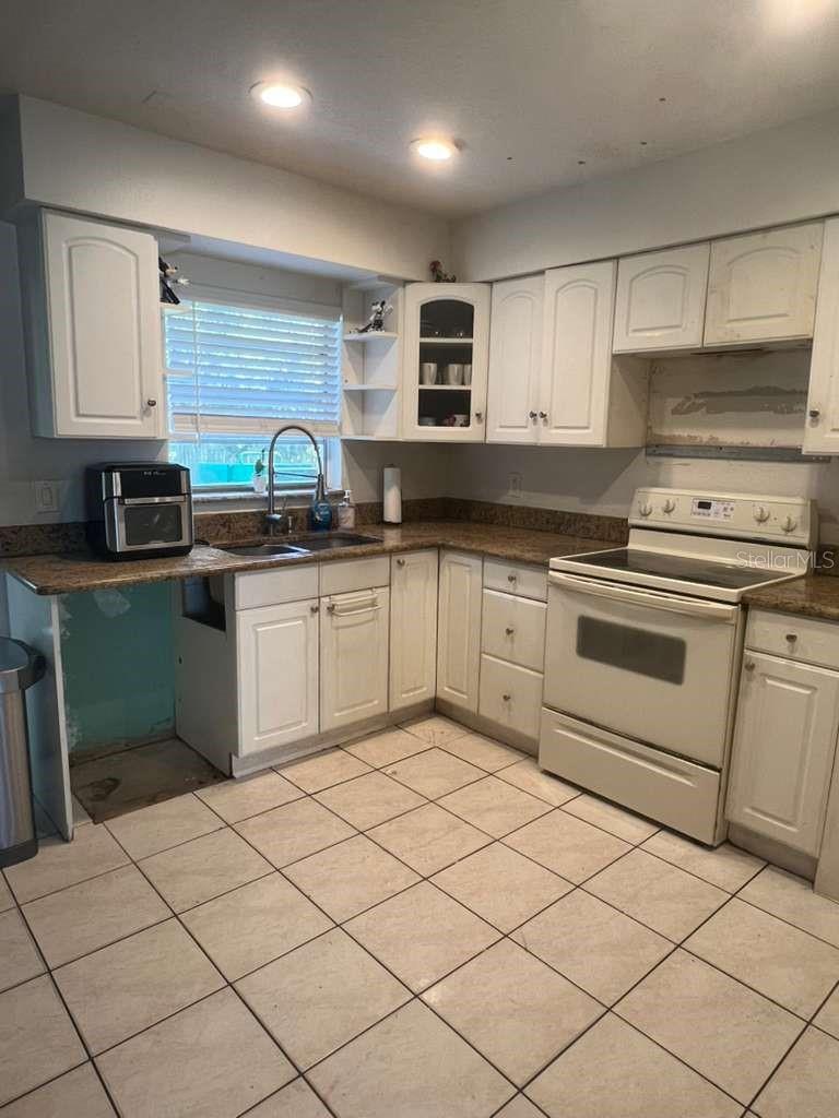 Image 3 of 11 For 217 Citrus Dr