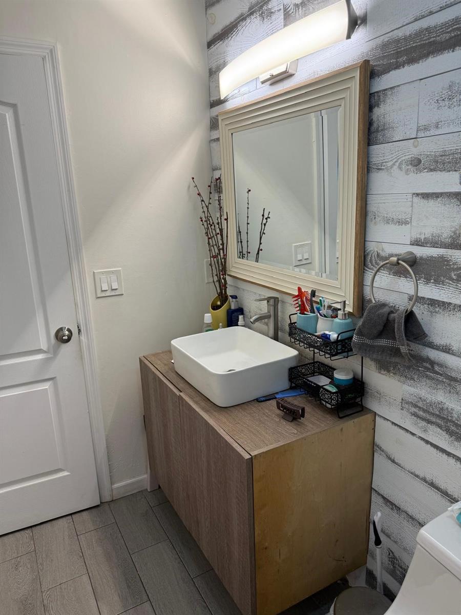 Image 6 of 11 For 217 Citrus Dr