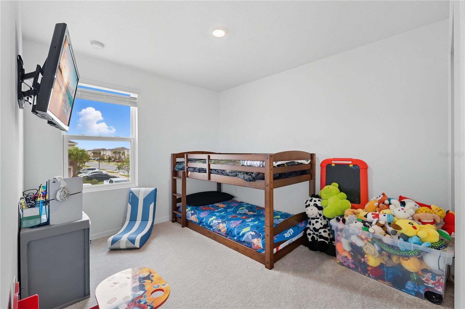 Image 10 of 26 For 4680 Revolutionary Way