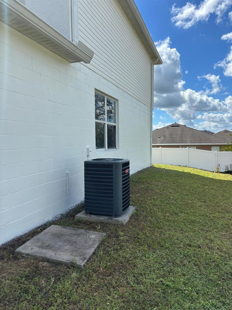 Image 35 of 37 For 404 Manitoba Drive