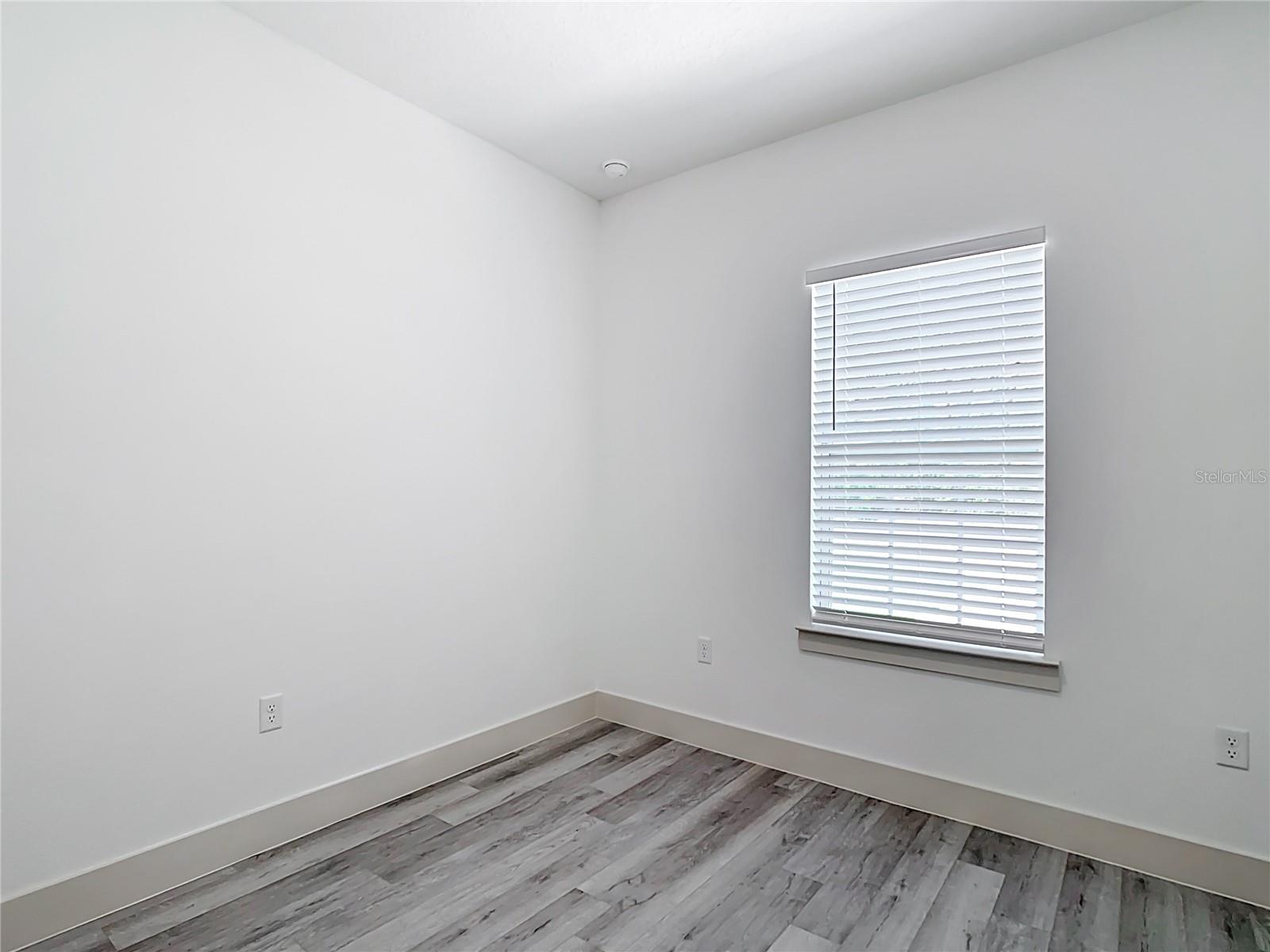 Image 34 of 47 For 3525 163rd Place Road
