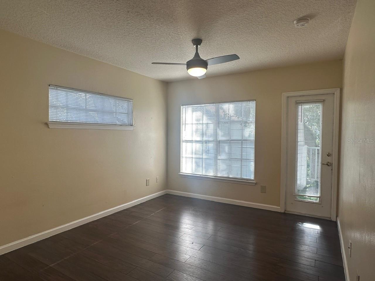 Image 12 of 35 For 4356 S Kirkman Road 502